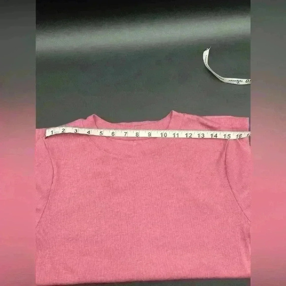 A New Day XXL Stretchy Tee in excellent condition! - Picture 5 of 7